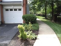 Building Photo - 10808 Warfield Pl