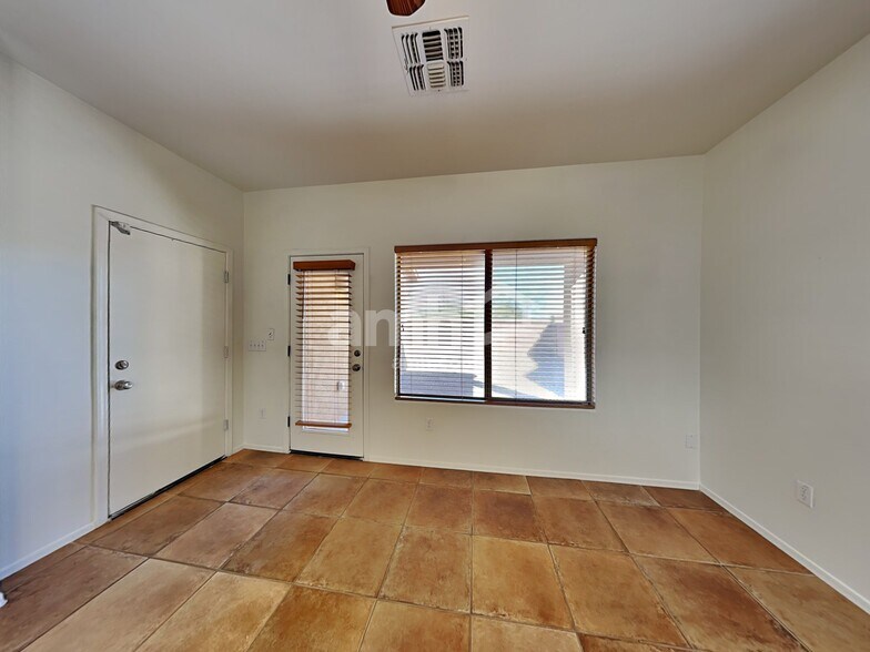 Building Photo - 46 W Camino Espiga