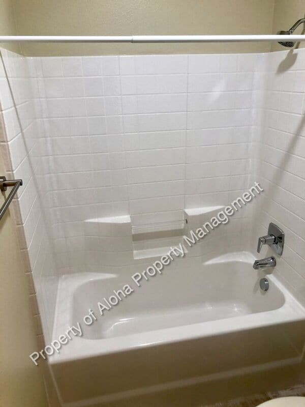Building Photo - 3526 E Grand Forest Dr