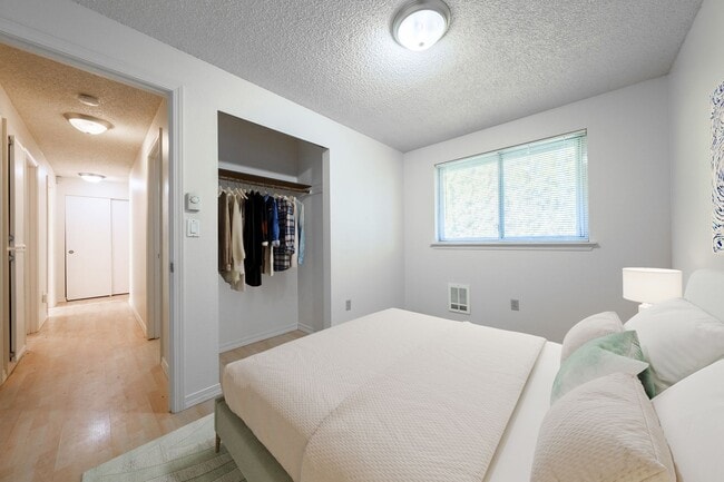 Building Photo - Tacoma Rambler