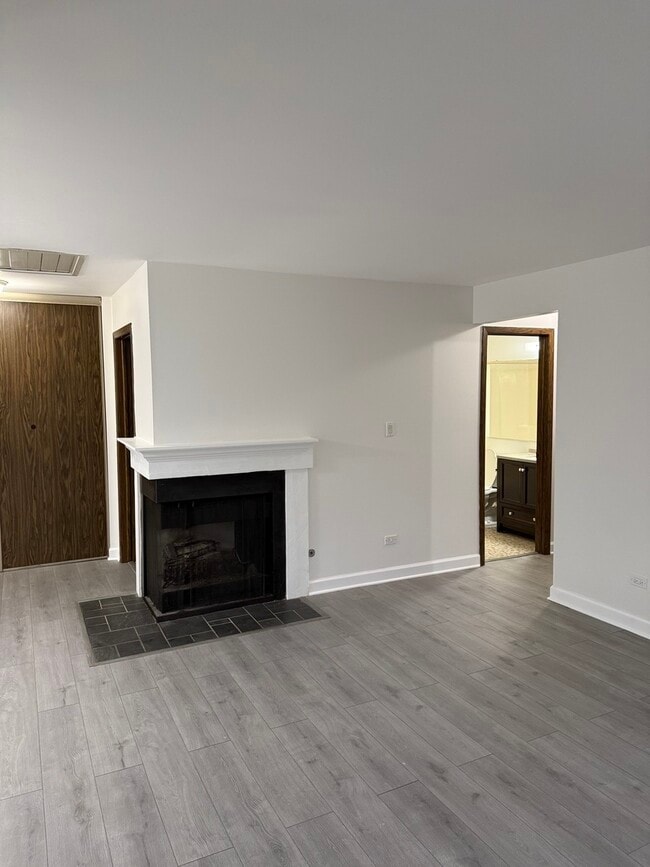 Building Photo - 7040 Remington Ct