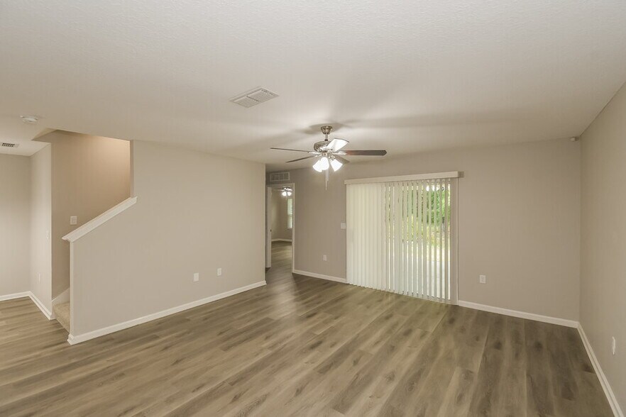 Building Photo - 3059 Firethorn Ave