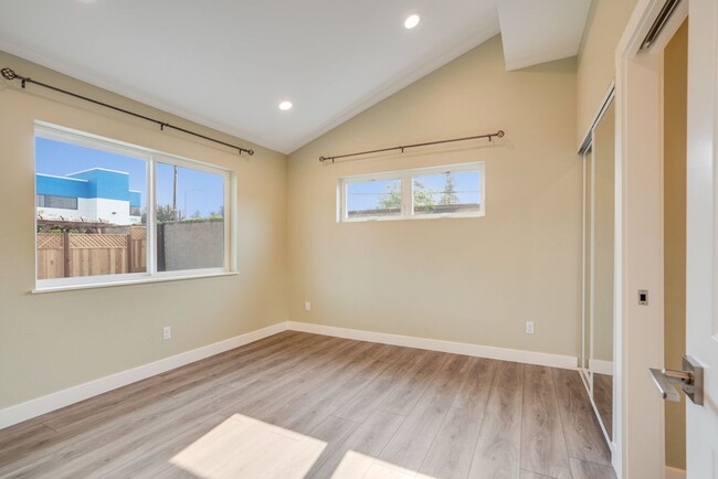 Building Photo - Pet Friendly | Built in 2020 | San Jose Ex...