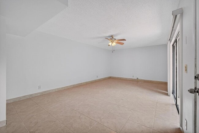 Building Photo - 3312 Spanish Wells Dr