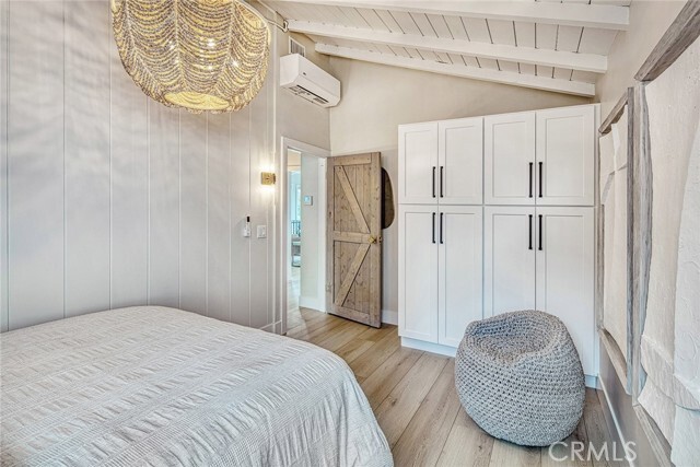 Building Photo - 410 Acacia Ave