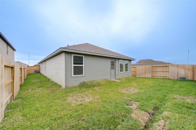 Building Photo - 26811 Prairie Smoke Ln
