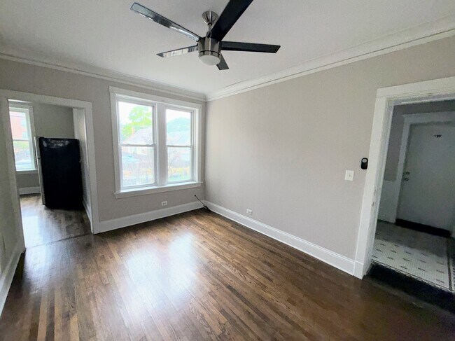 Building Photo - 3227 W Division St