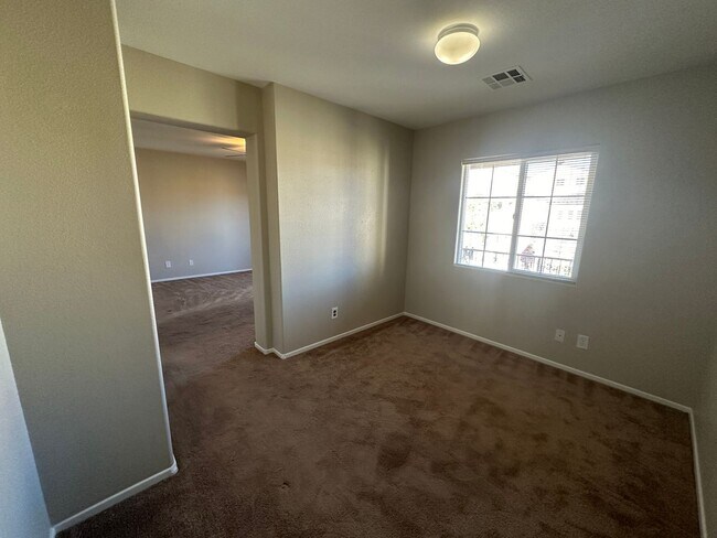 Building Photo - 10573 Danielson Ave