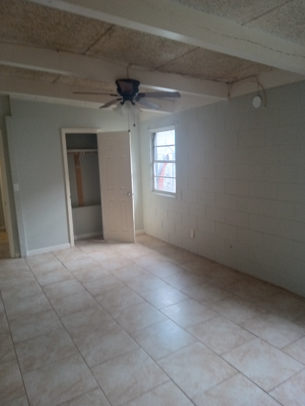 Building Photo - 1709 Amherst St