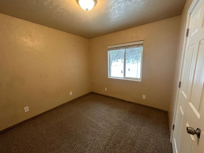 Building Photo - 36328 Murray Ln