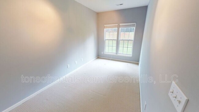 Building Photo - 106 Heavenly Way