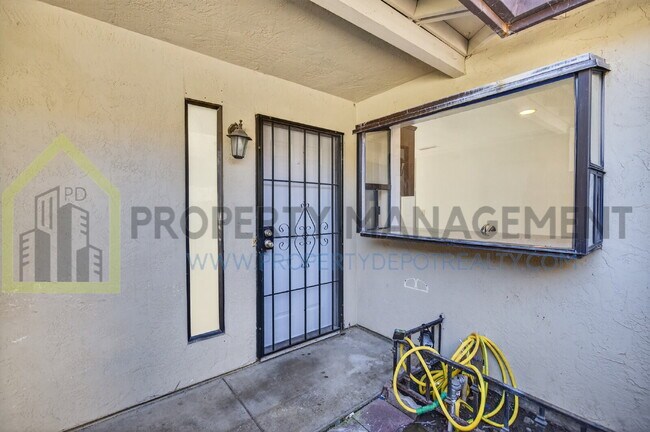 Building Photo - 8991 Fox Creek Dr