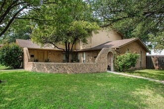 Building Photo - 12831 Pandora Dr