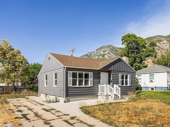 Building Photo - 997 E 460 S St