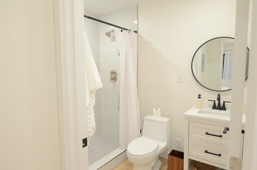 Building Photo - 21025 Barbados Cir