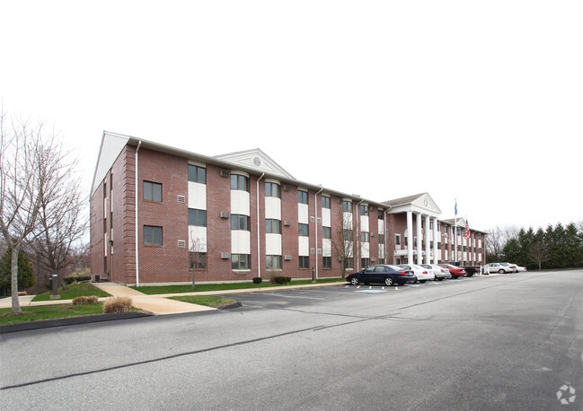 Front of Building - Ahepa 250 II