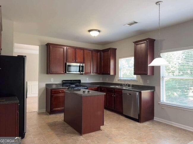 Building Photo - 1230 Grey Rock Way