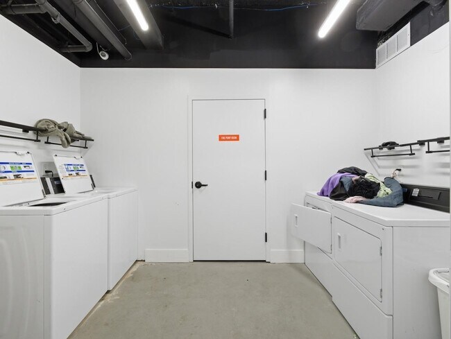 Building Photo - 327 Communipaw Ave