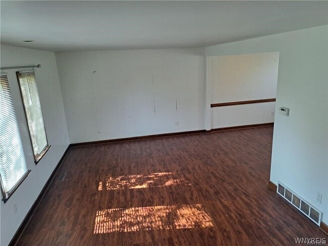 Building Photo - 150 Gregory Pl