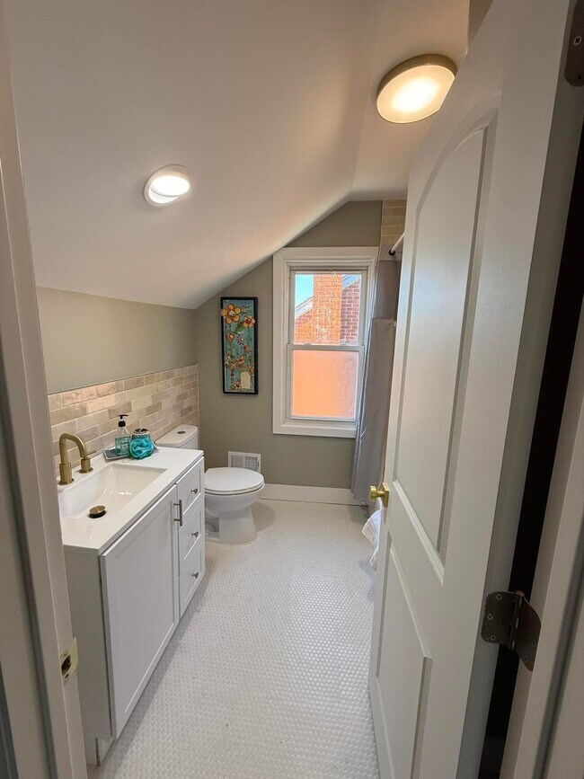 Building Photo - 16540 Marlowe St