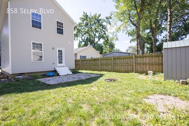 Building Photo - 858 Selby Blvd