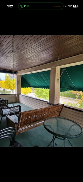 Building Photo - 1333 Sloane Ave