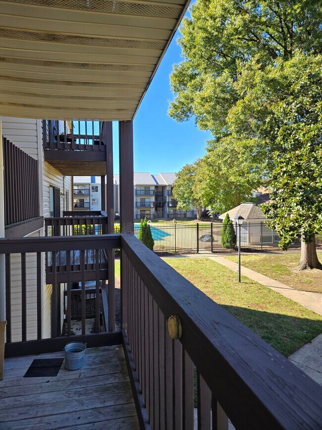 Building Photo - ***Call Fred Today 804-248-3490***College Roommate Wanted – Beautiful 2BR Condo in Gated Community