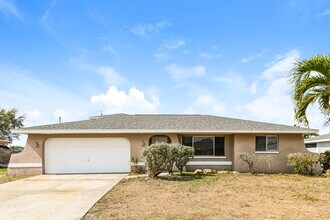 Building Photo - 3410 SE 11th Ave