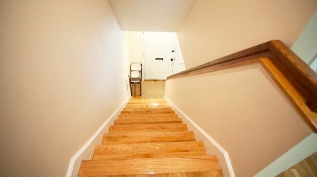 Building Photo - 148 Cypress St