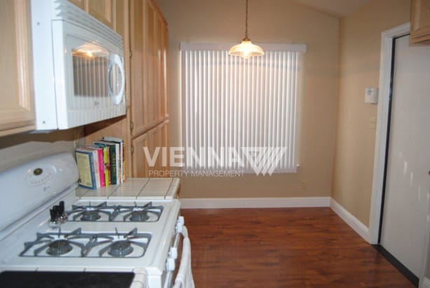 Building Photo - Cute Home in Antelope for Rent!