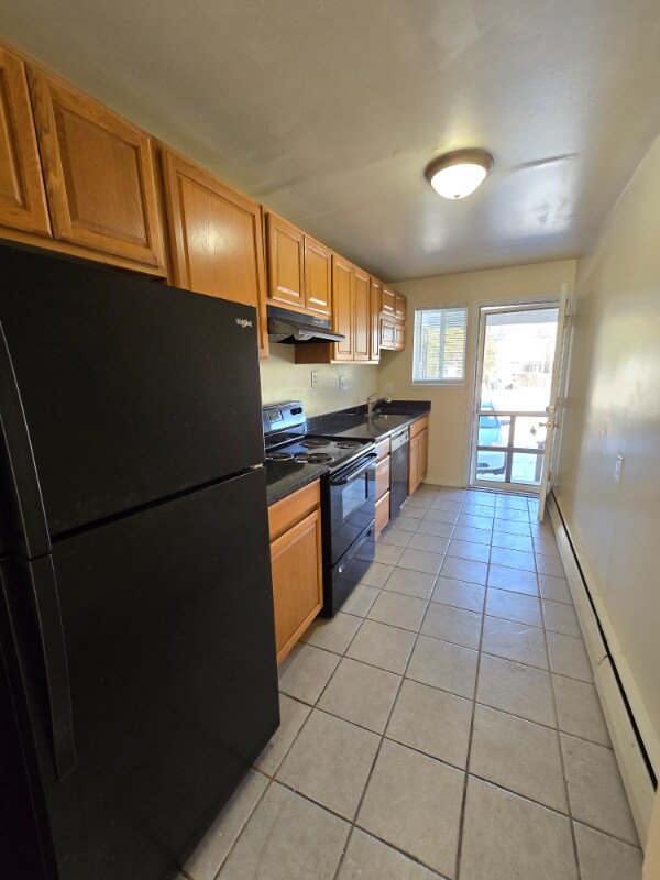 Building Photo - 3210 Ellwood Ave