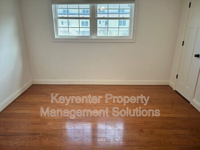 Building Photo - 18 Spring View Dr