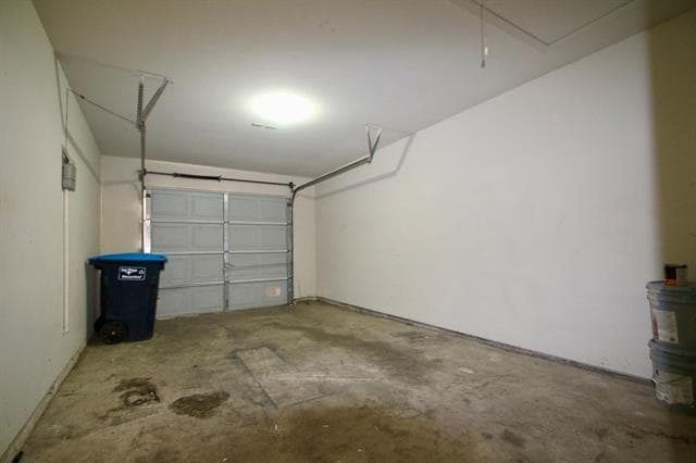 Building Photo - 3116 S Cherry Ln