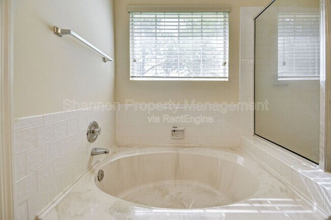 Building Photo - 14222 Heather Falls Way