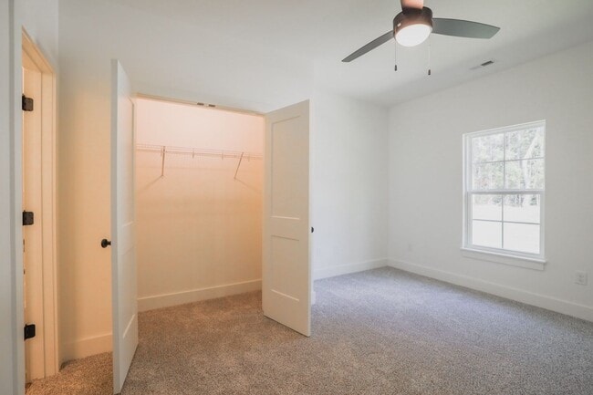 Building Photo - Brand New 3 Bed/3 Bath Duplex!