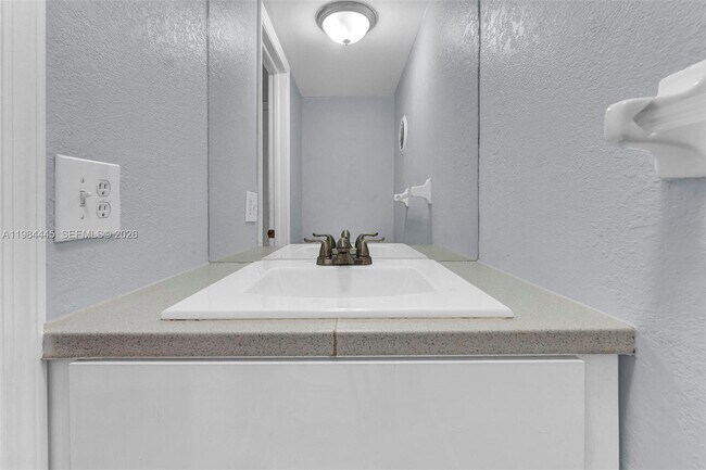 Building Photo - 8600 SW 109th Ave