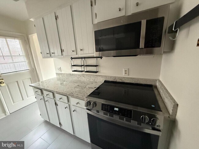 Building Photo - 4654 36th St S