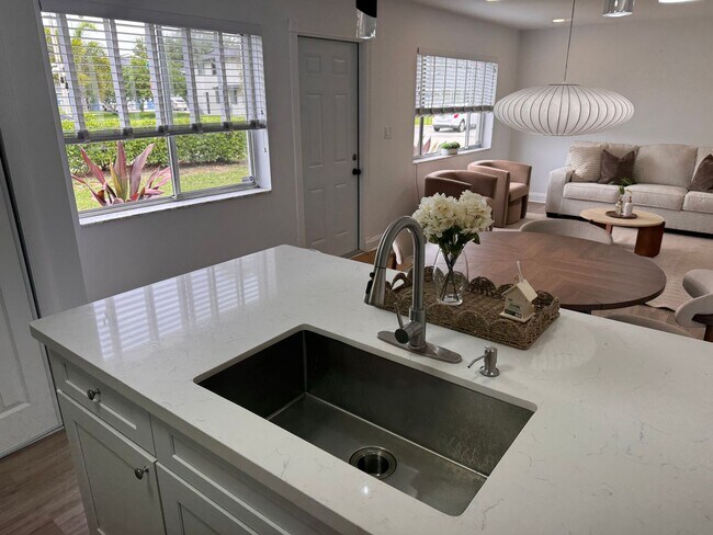 Building Photo - 1ST Floor FULLy Renovated * Garage Parking...