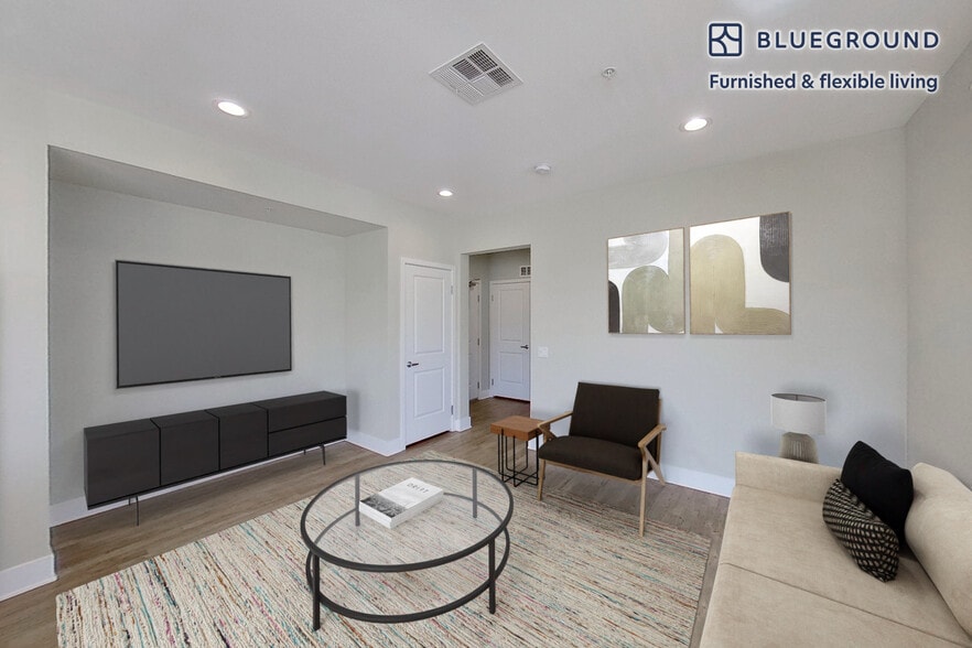 Building Photo - 1000 Lupine-SI FL3-ID9462A