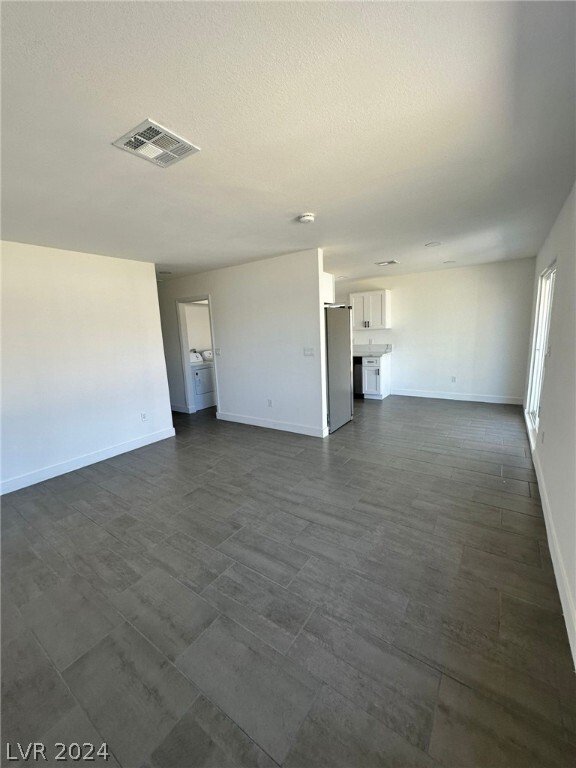 Building Photo - 324 Duchess Ave