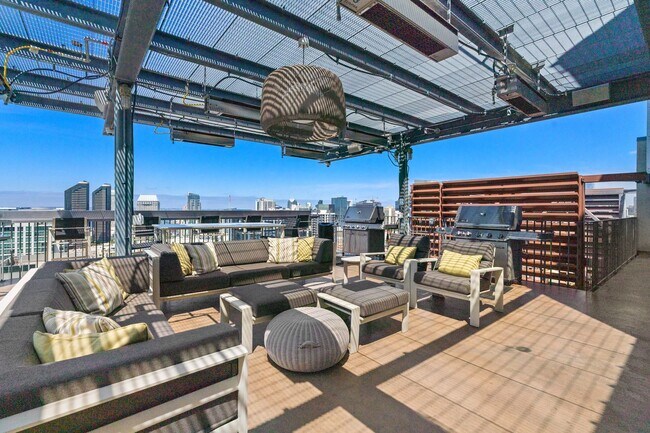 Building Photo - Modern East Village 1-Bedroom at Icon! Sma...