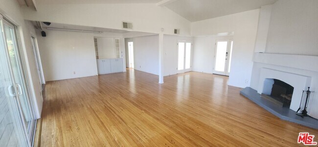 Building Photo - 1317 Devlin Dr
