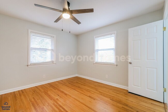 Building Photo - Beautiful Move-In Ready 3 BR 3 BA Home - Looking for You!