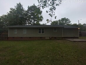 Building Photo - 1005 Sandalwood Dr