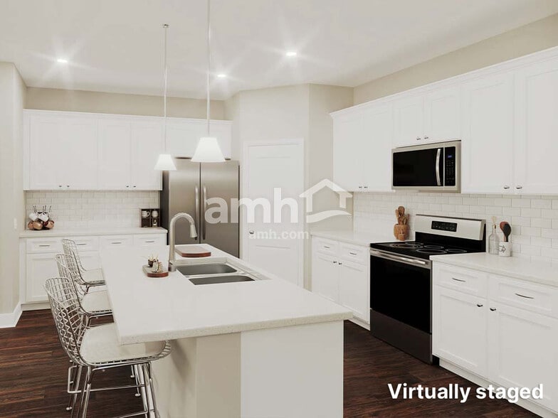 Building Photo - 484 Banyan Frst Dr