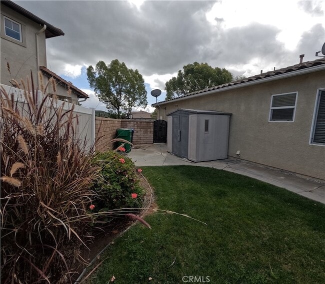 Building Photo - 34563 Wintersweet Ln