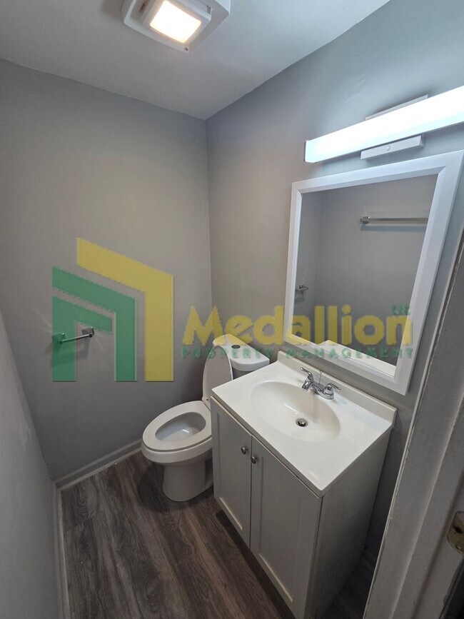 Building Photo - Updated 5-Bedroom Home with Finished Basement and Fenced Yard