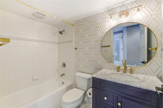 Building Photo - 1645 Pinellas Bayway S