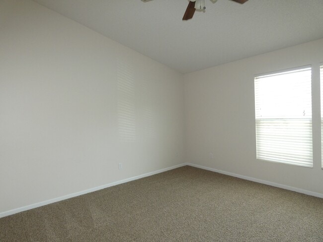 Building Photo - 5506 N Fairmount Ave