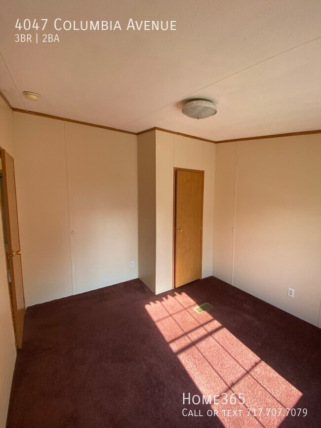 Building Photo - Three Bedroom Mobile Home